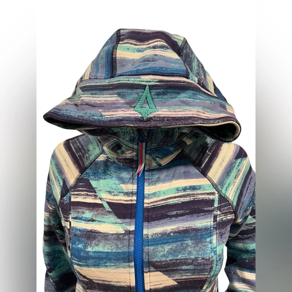 IVIVVA BY LULULEMON GIRLS FULL ZIP UP HOODIE JACKET BLUE PRINT Size 12